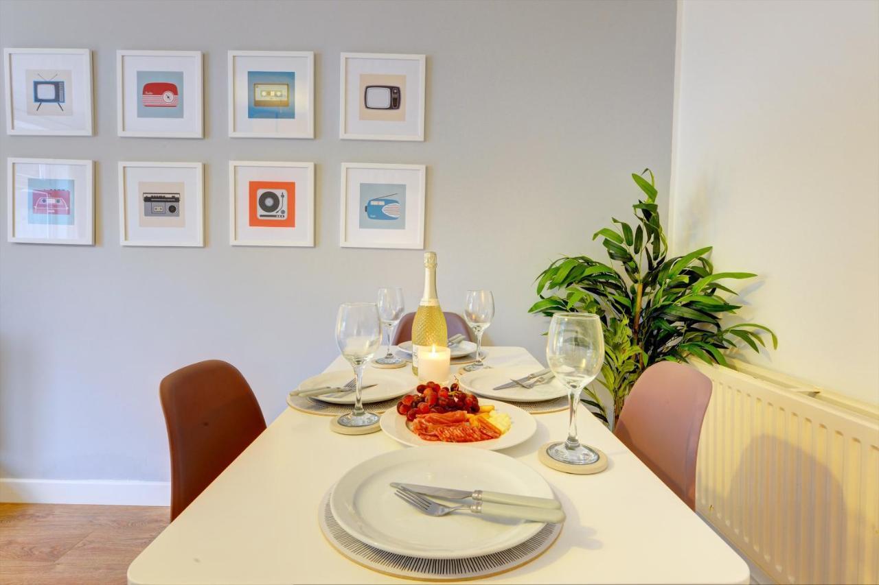 Modern 2 Bed House Sleeps 6 Southam Town Centre - Inspire Homes Ltd Dış mekan fotoğraf